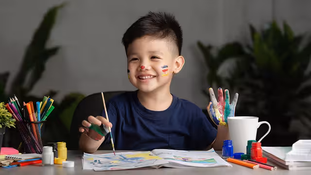 Pentingnya Melatih Kreativitas Anak