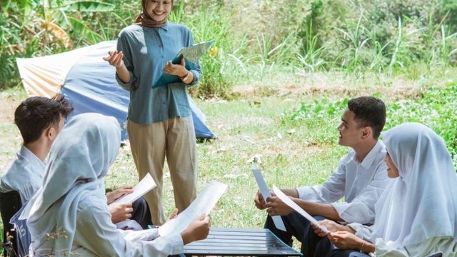 Analisis Tantangan Guru dalam Mengajar Siswa Autis di Sekolah